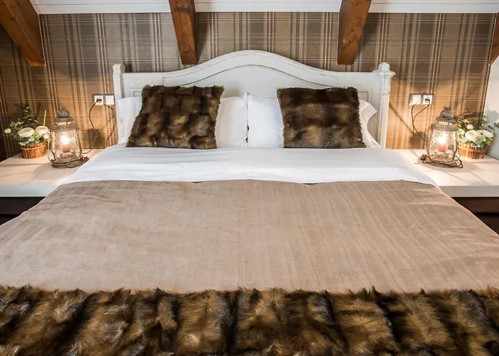 Tatil Evi Casa Natal Del Gigante De Sallent