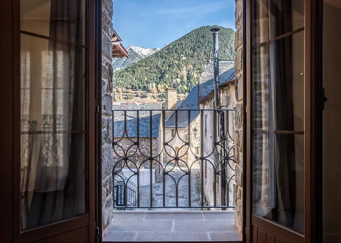 Casa Natal Del Gigante De Sallent Tatil Evi *